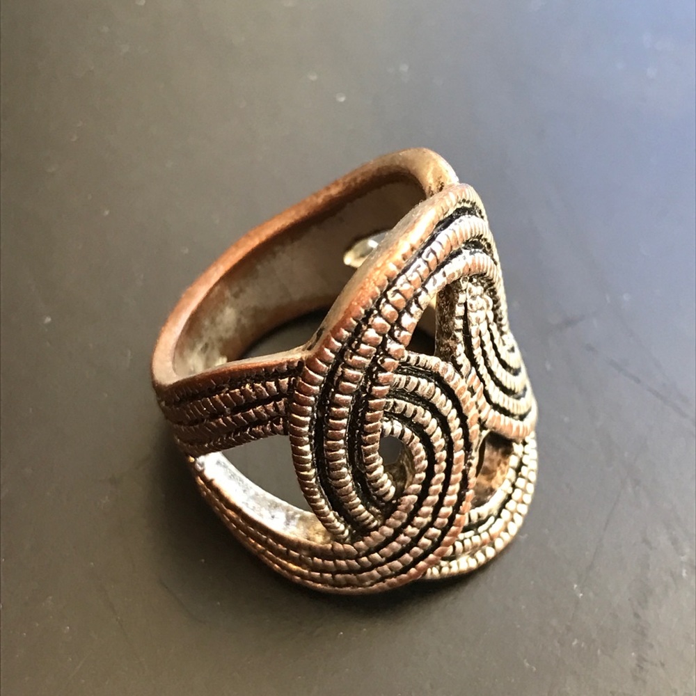 🛑 NOT FOR SALE: Textured metal ring